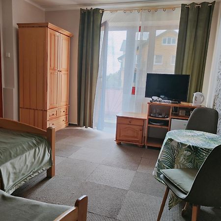 Pokoje Goscinne U Broni Mielno  Habitación foto