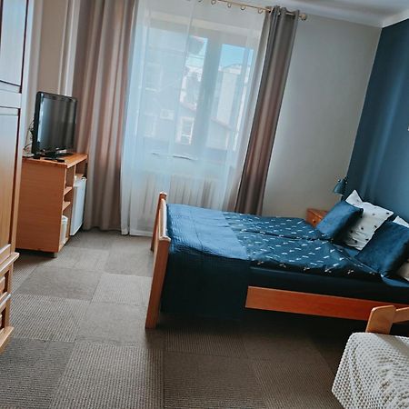 Pokoje Goscinne U Broni Mielno  Habitación foto