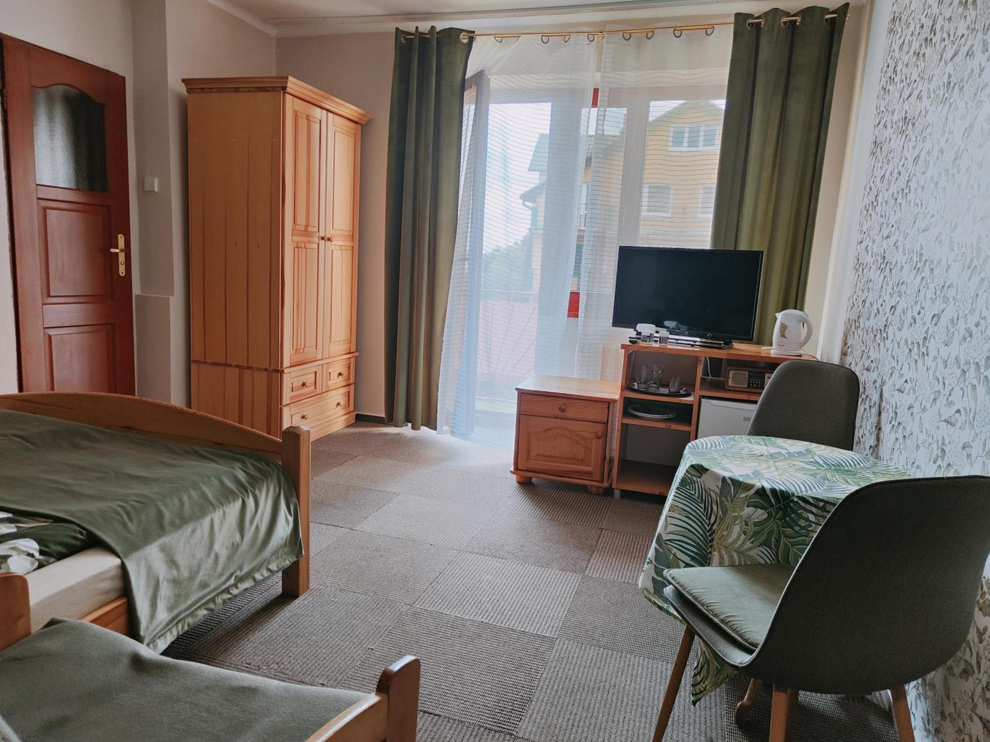 Pokoje Goscinne U Broni Mielno  Habitación foto